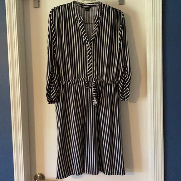 Robert Louis Dresses & Skirts - NWOT size XL black & white 3/4 sleeve dress